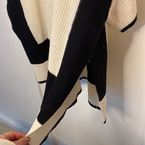 ANN TAYLOR oversized mock neck tunic sweater - Picture 5 of 8